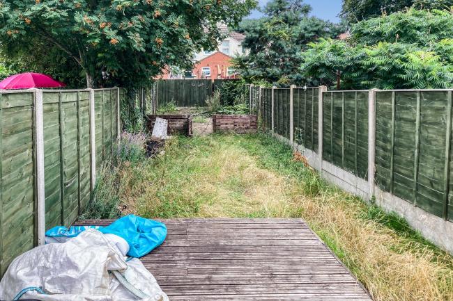 570 Bramford Road, Ipswich, IP1 5BQ 1