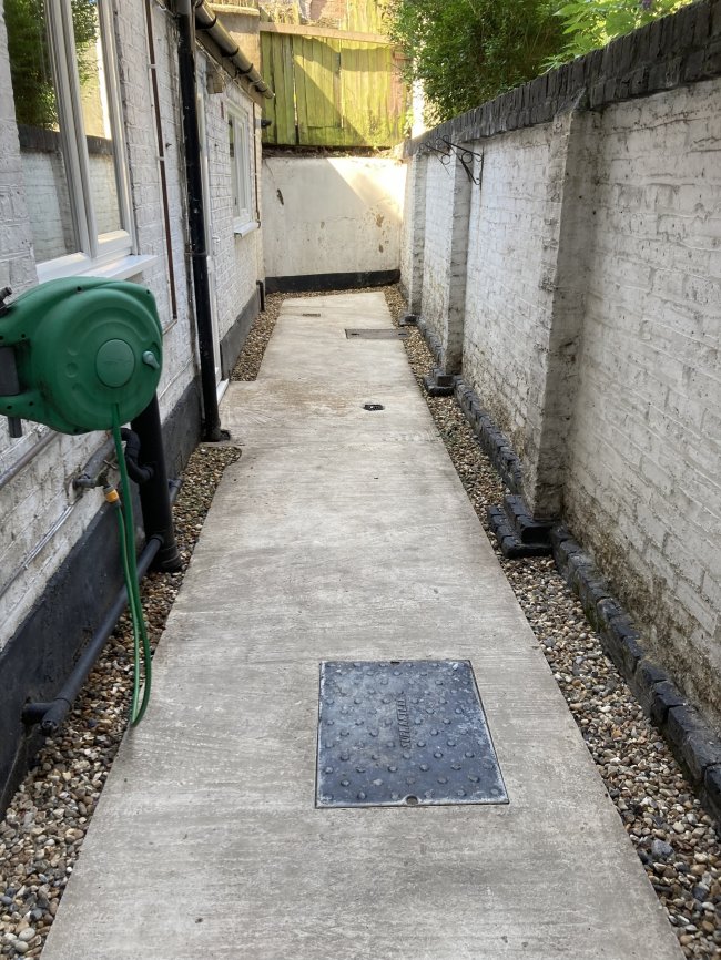 Lower Ground Floor Flat, 158C Southwark Bridge Road, Southwark, London SE1 0DG
 3