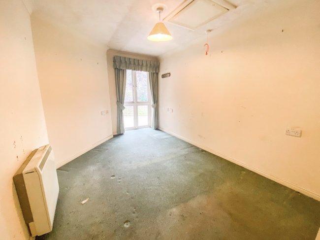 32 Lavington Court, 41 Underhill Street, Bridgnorth, Shropshire WV16 4BY 8