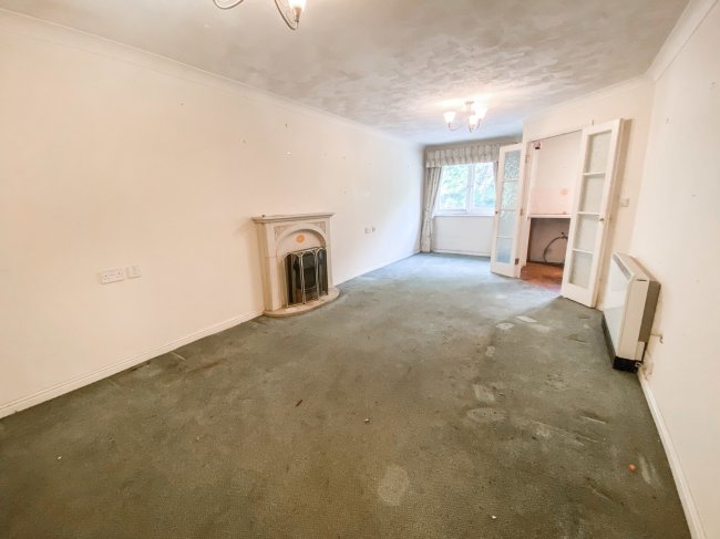 32 Lavington Court, 41 Underhill Street, Bridgnorth, Shropshire WV16 4BY 8