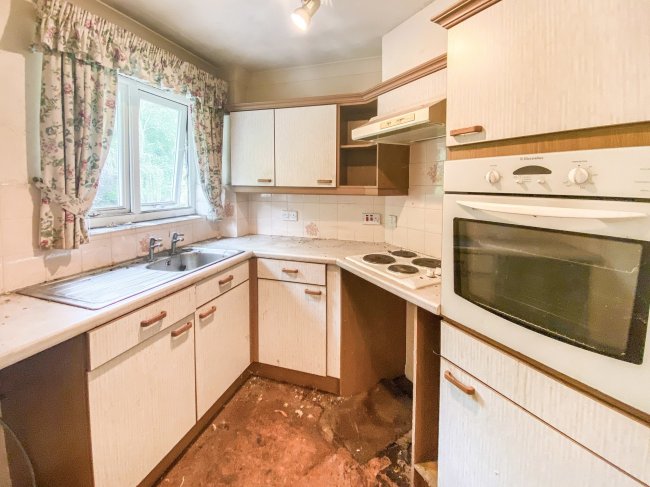 32 Lavington Court, 41 Underhill Street, Bridgnorth, Shropshire WV16 4BY 8