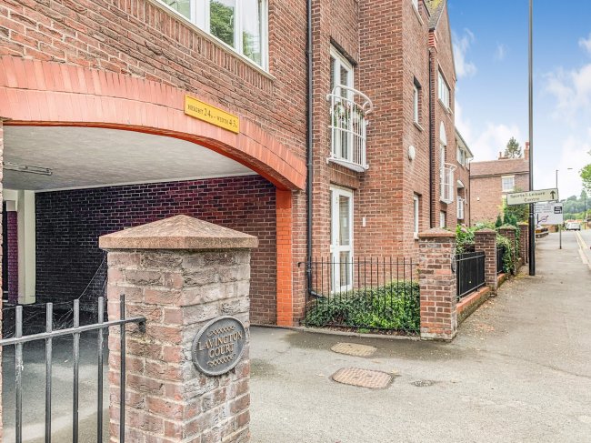 32 Lavington Court, 41 Underhill Street, Bridgnorth, Shropshire WV16 4BY 8