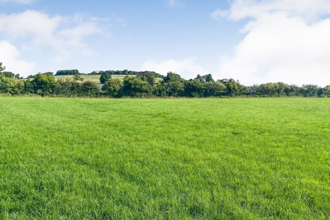 Land to the east of Park House Drive, Heversham, Milnthorpe, Cumbria LA7 7EG 9