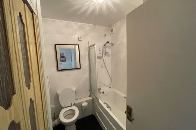 Flat 7, Howard Park House, Perry Hill, Catford, London, SE6 4LZ 2