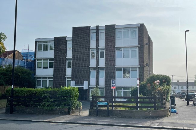 Flat 7, Howard Park House, Perry Hill, Catford, London, SE6 4LZ 2