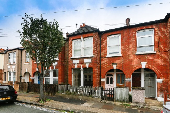 37 Khartoum Road, Tooting, London, SW17 0JA 1