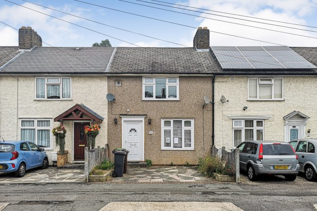 87 Fitzstephen Road, Dagenham, Essex RM8 2YJ 9