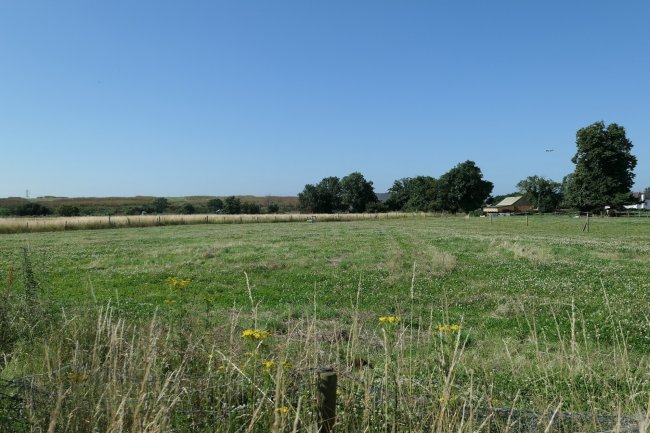 The Bungalow, 3 Sutton Lane, (entrance opposite Grasholm Way) Langley, Slough, Berkshire SL3 8AR 10