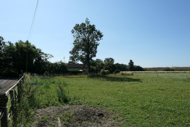 The Bungalow, 3 Sutton Lane, (entrance opposite Grasholm Way) Langley, Slough, Berkshire SL3 8AR 10