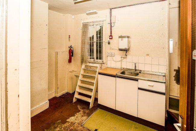 12-14 Eign Gate, Hereford, HR4 0AB 8