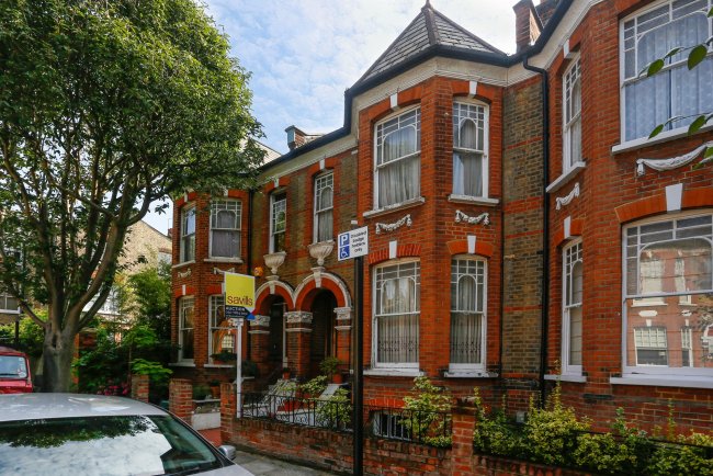  24 Ardilaun Road, Highbury,  London, N5 2QR  3
