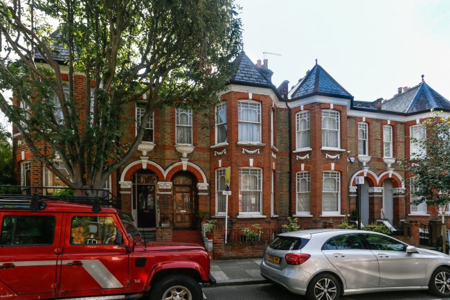  24 Ardilaun Road, Highbury,  London, N5 2QR  3