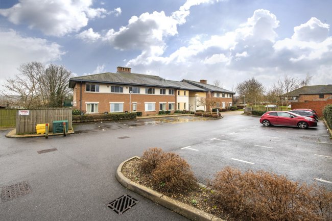 Shottsford House, Heddington Drive, Blandford Forum, Dorset DT11 7HX 6