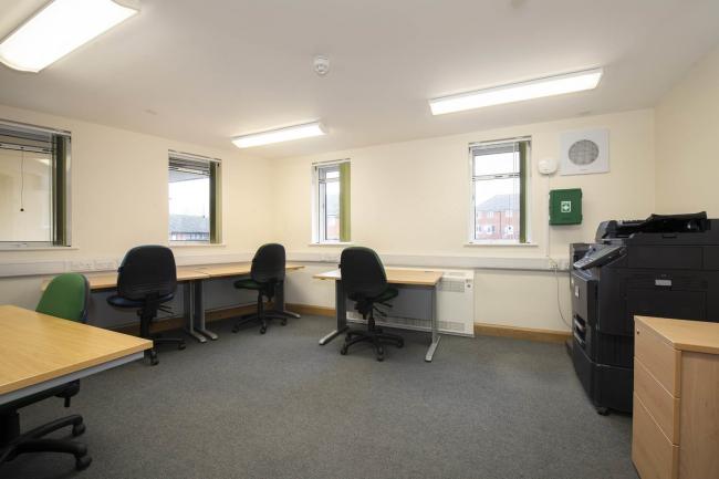 Shottsford House, Heddington Drive, Blandford Forum, Dorset DT11 7HX 6