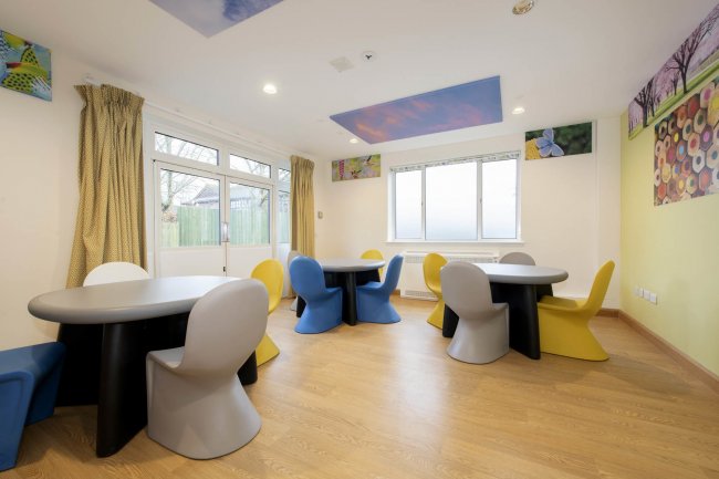 Shottsford House, Heddington Drive, Blandford Forum, Dorset DT11 7HX 6