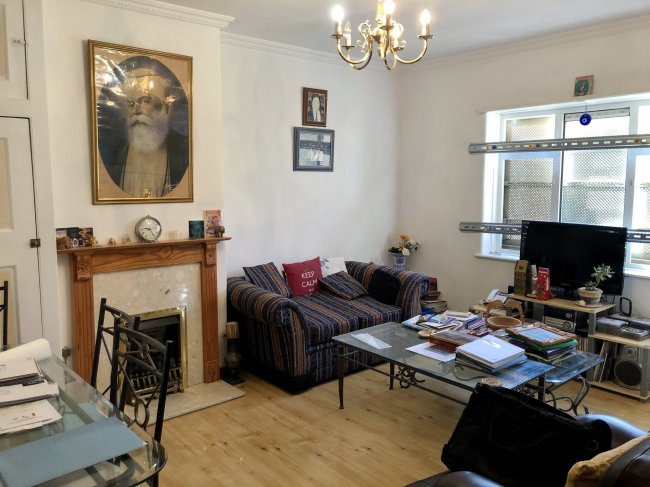 18 Kingsley Road, Barkingside, Essex, IG6 2LL 7