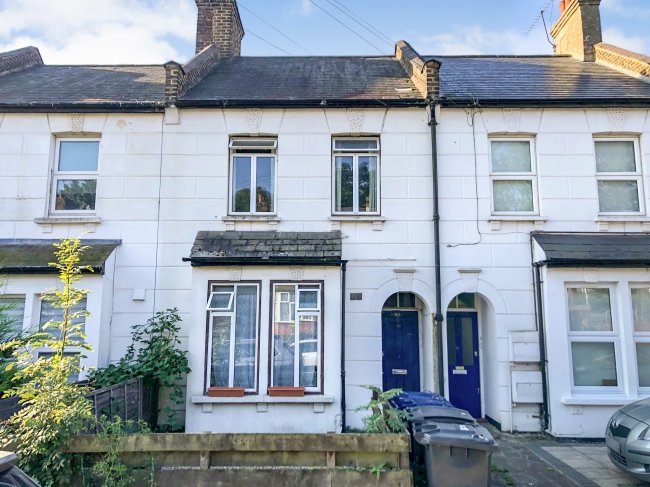 80A Victoria Road, Hendon, London NW4 2RT 1