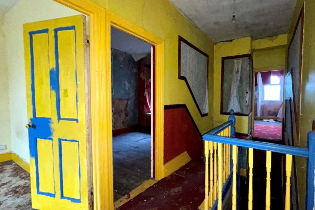 12 Lower Trostre Road, Llanelli SA15 2DY 5