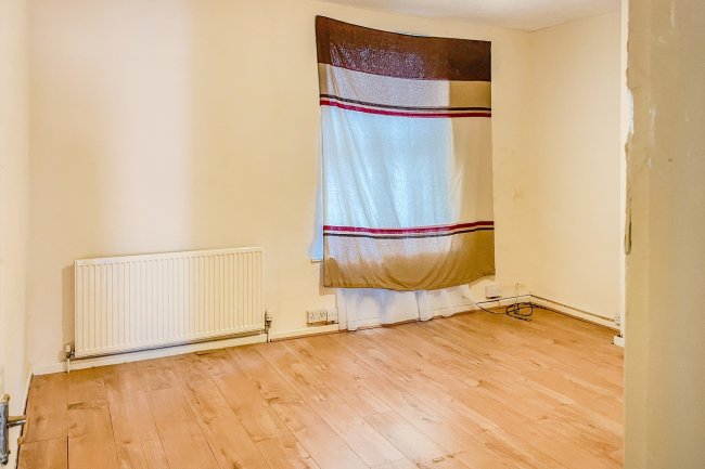 552 Vernon Road, Nottingham, NG6 0BA 9