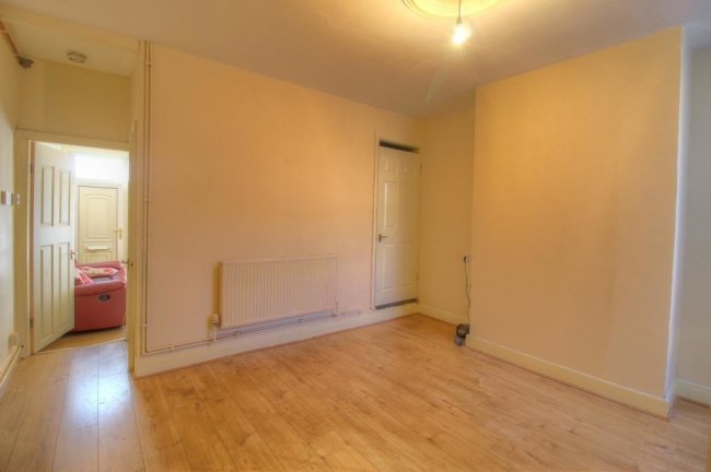 552 Vernon Road, Nottingham, NG6 0BA 9