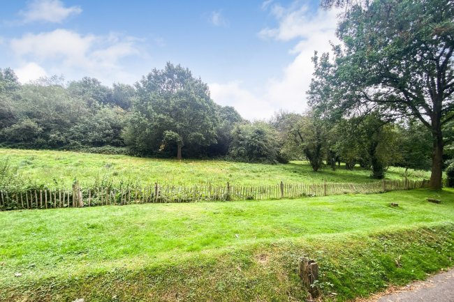 Land to the East of Sandy Lane, Kingswood, Tadworth, Surrey, KT20 6NL 2