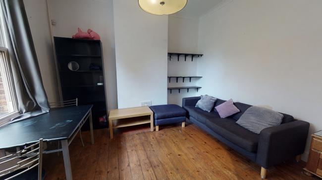 109 Lyveden Road, Tooting, London, SW17 9DT 2