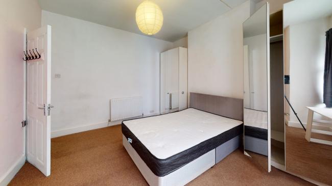 109 Lyveden Road, Tooting, London, SW17 9DT 2