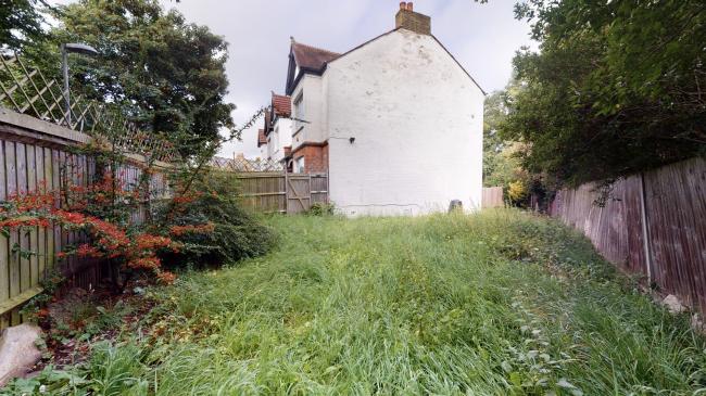 109 Lyveden Road, Tooting, London, SW17 9DT 2