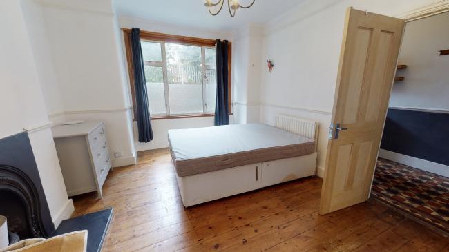 109 Lyveden Road, Tooting, London, SW17 9DT 2