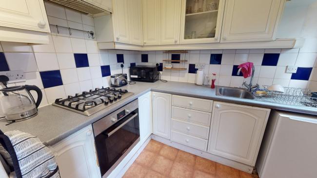 109 Lyveden Road, Tooting, London, SW17 9DT 2