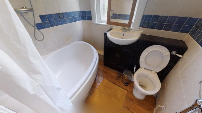 109 Lyveden Road, Tooting, London, SW17 9DT 2