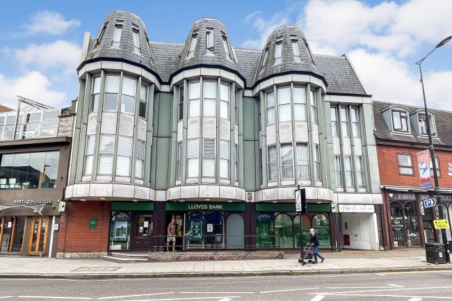 Stirling House, 21-25 Station Lane, Hornchurch, Essex RM12 6JL 7