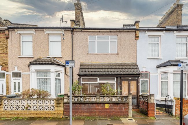 39 Selsdon Road, Upton Park, London E13 9BY 9