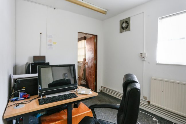 11 High Street, Goring on Thames, RG8 9AT 6