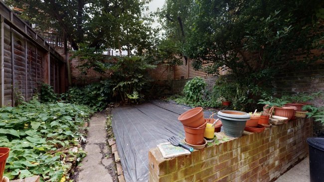 19 Chivalry Road, Battersea, London, SW11 1HT
 3