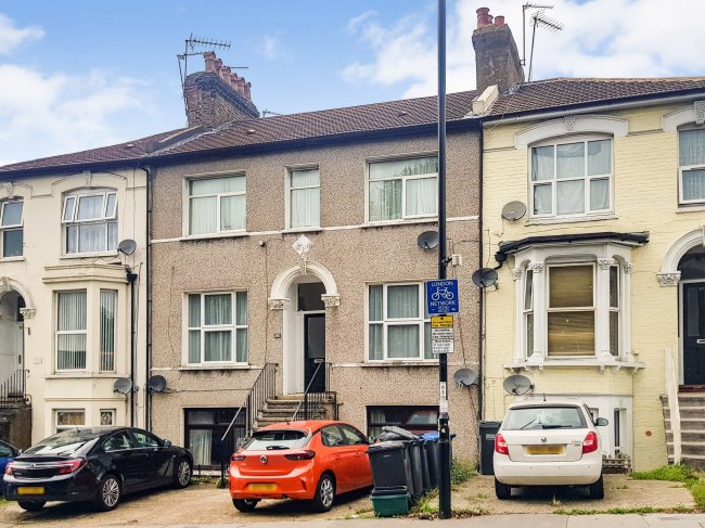 Flat A, 185 Selhurst Road, London SE25 6LB 7
