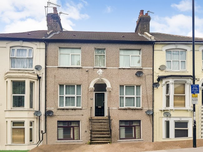 Flat A, 185 Selhurst Road, London SE25 6LB 7