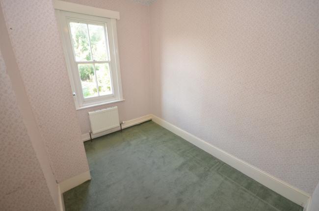 Wyvern, Besomer Drove, Lover, Salisbury, Wiltshire SP5 2PN 4