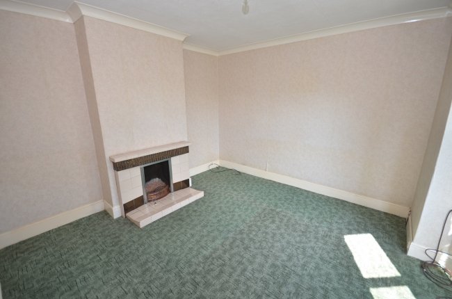 Wyvern, Besomer Drove, Lover, Salisbury, Wiltshire SP5 2PN 4