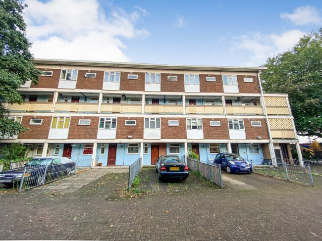 1 Corby Way, London E3 4BS 4