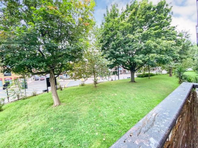 Flat 6 Colborne House, Upper North Street, London E14 6EU 9