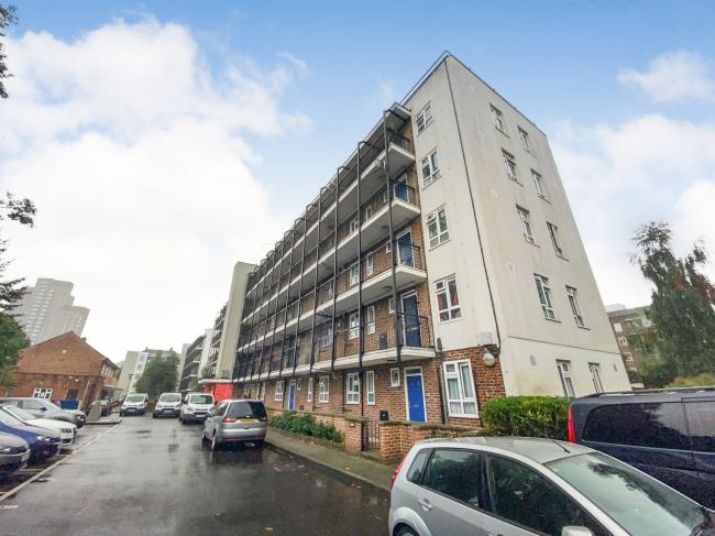 Flat 14 Northleigh House, Powis Road, London E3 3NL 2