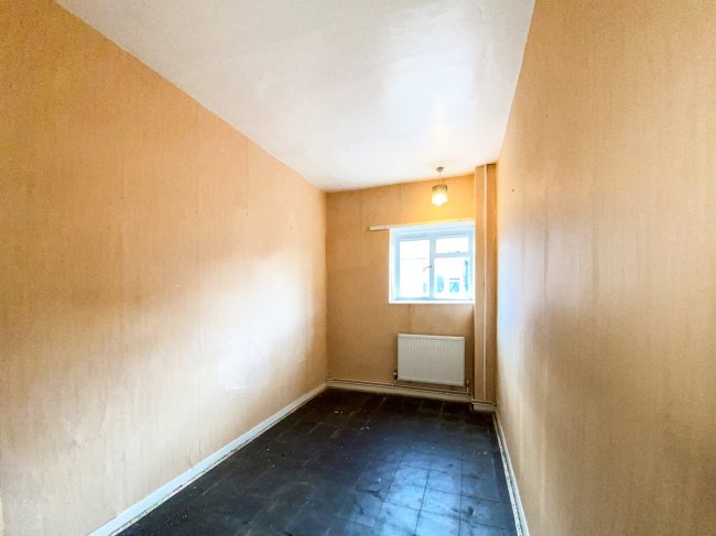 74 Kerbey Street, London E14 6AW 5