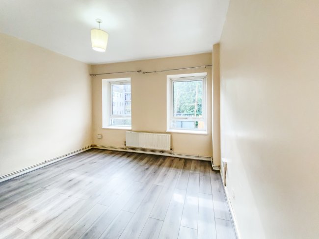 Flat 22 Matthews House, Burgess Street, London E14 7AT 10