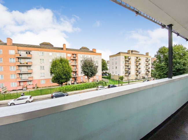 Flat 22 Matthews House, Burgess Street, London E14 7AT 10