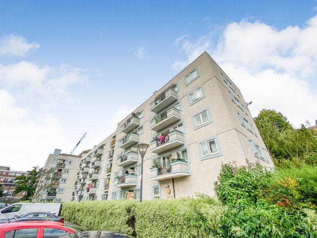 Flat 22 Matthews House, Burgess Street, London E14 7AT 10