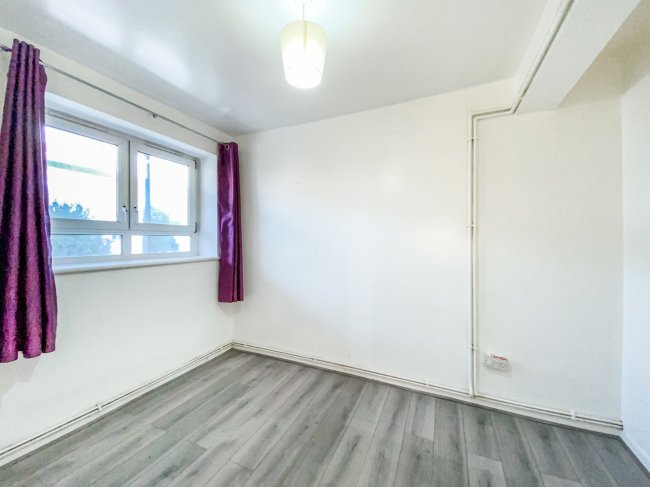 Flat 22 Matthews House, Burgess Street, London E14 7AT 10