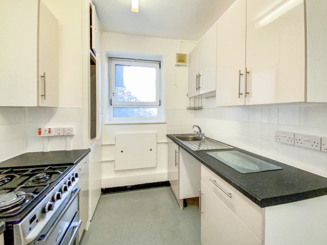 Flat 22 Matthews House, Burgess Street, London E14 7AT 10