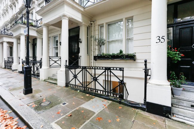 34B, Rutland Gate, London SW7 1PD 9