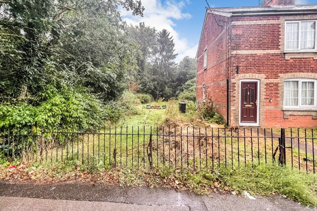 Land adjacent to 1 Riverside Place, Chelmsford Road, Writtle, Chelmsford, Essex, CM1 3EU 10